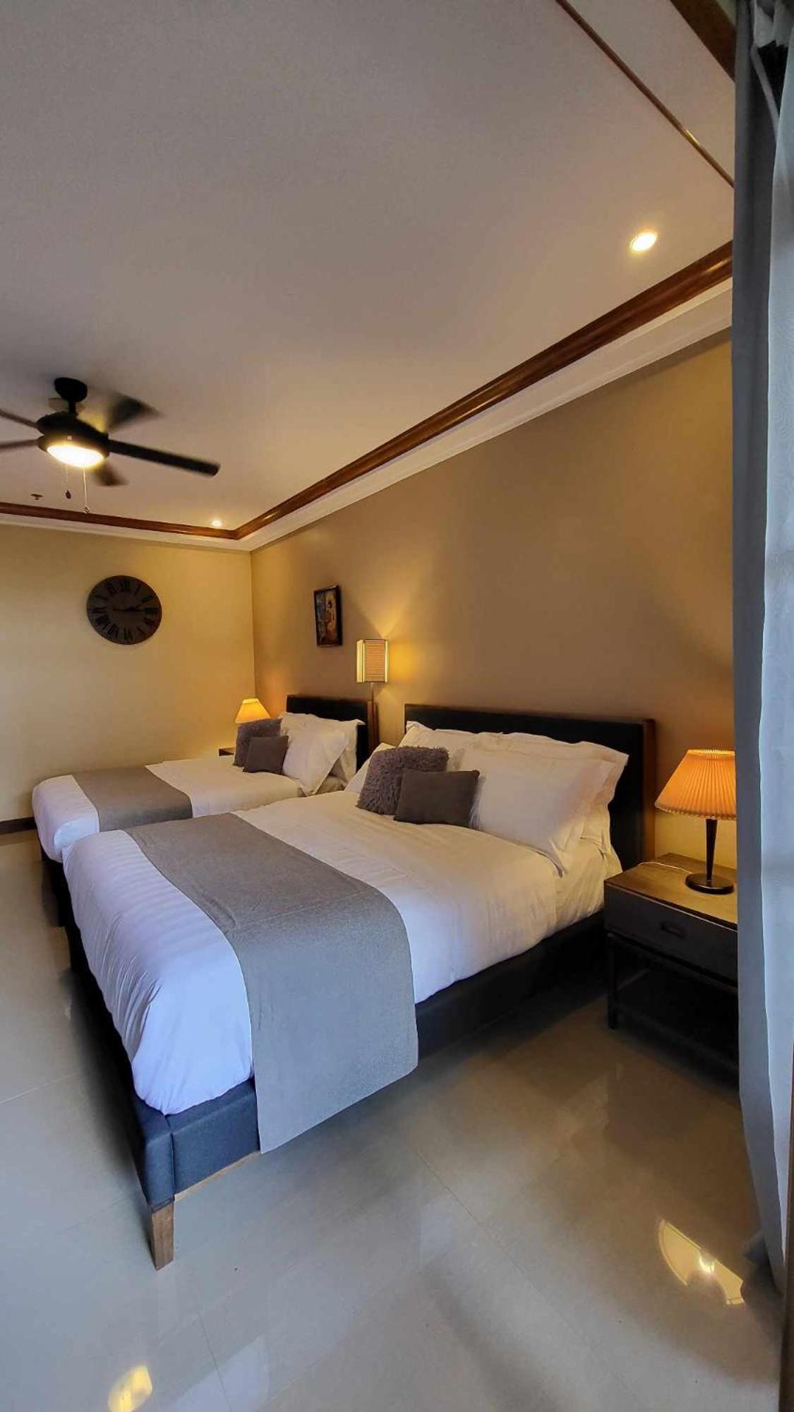 Charming Garden View,Privately Owned Deluxe Room At The Manor By Mist And Pine Baguio City Exterior photo